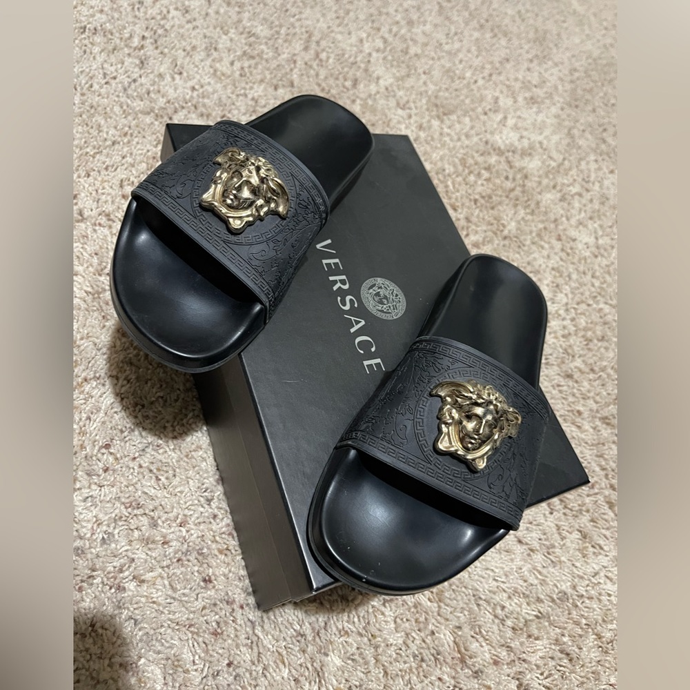 Versace Baroque Medusa slides